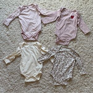 Baby Gap Girls Long-Sleeve One-Piece Bodysuits Pink Cream Floral Heart Flutter